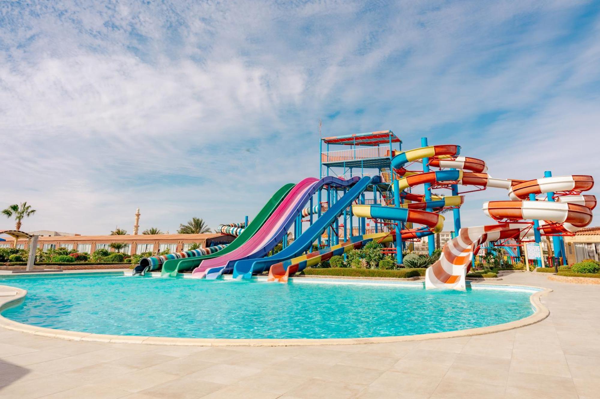 Sunrise Alora Aqua Park Resort 후르가다 외부 사진