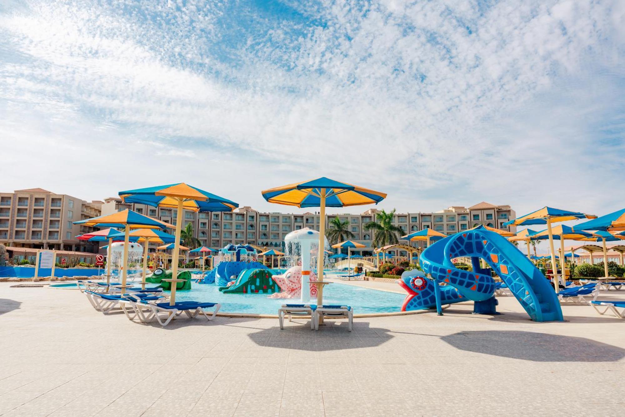 Sunrise Alora Aqua Park Resort 후르가다 외부 사진