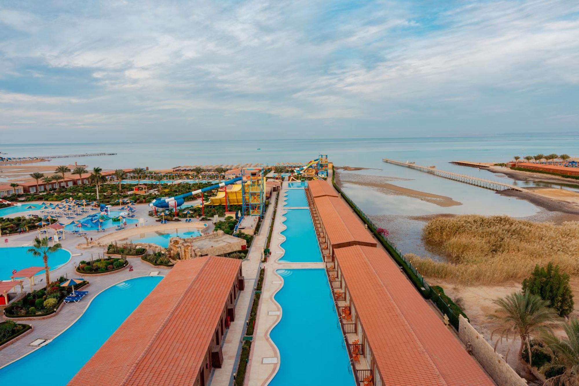Sunrise Alora Aqua Park Resort 후르가다 외부 사진