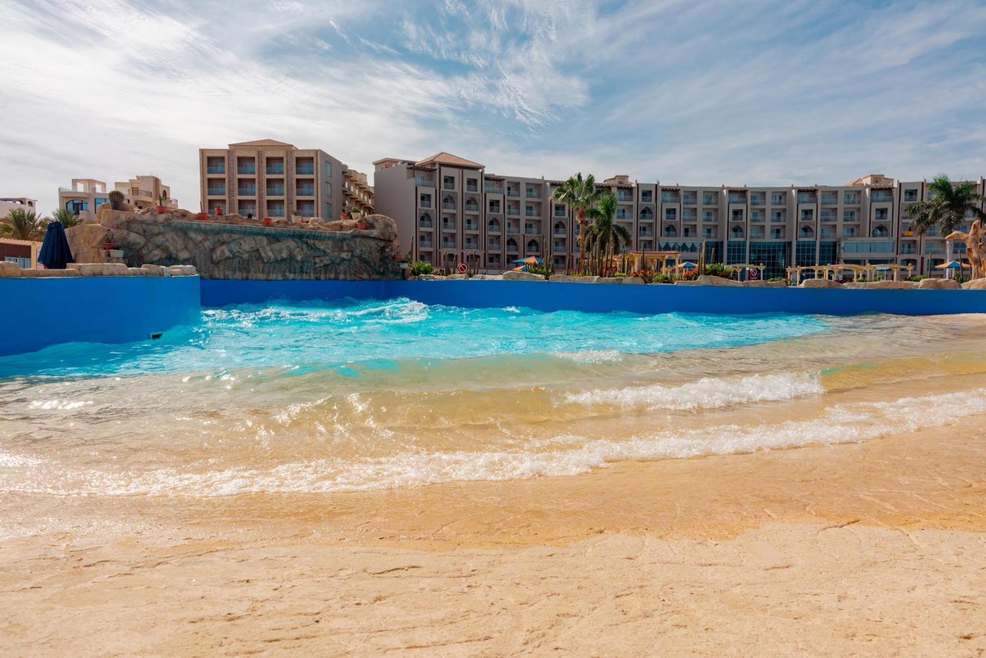 Sunrise Alora Aqua Park Resort 후르가다 외부 사진