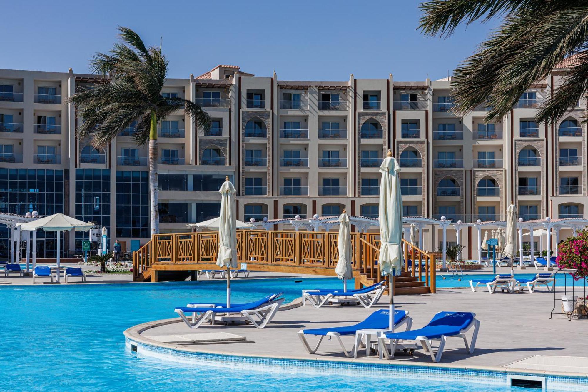 Sunrise Alora Aqua Park Resort 후르가다 외부 사진