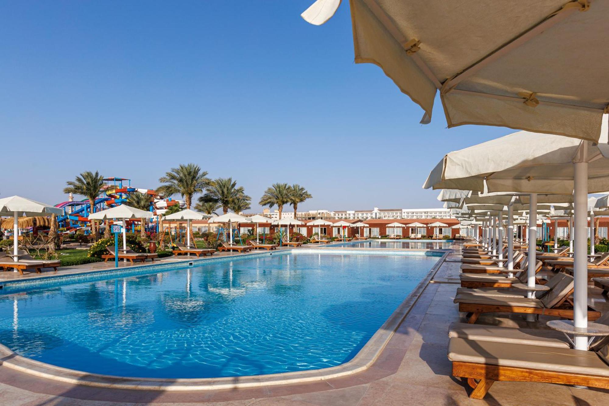 Sunrise Alora Aqua Park Resort 후르가다 외부 사진